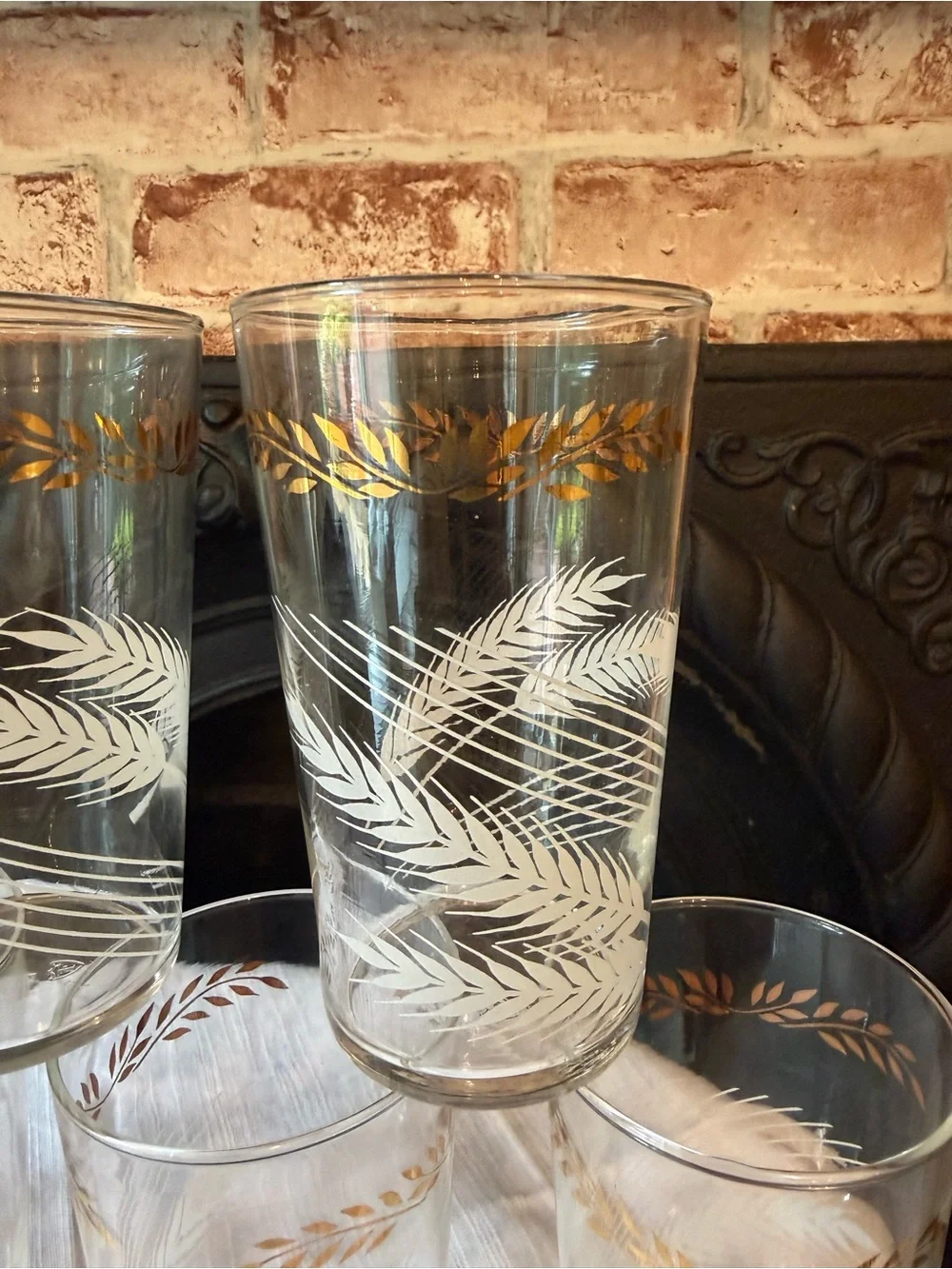 Gold & White Palm Leaf Glass Tumbler Set - 7 Pieces